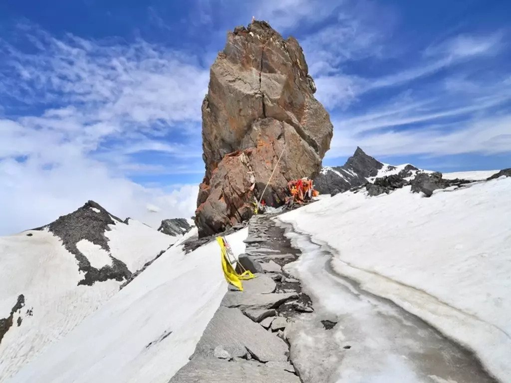 Shrikhand Mahadev Trek